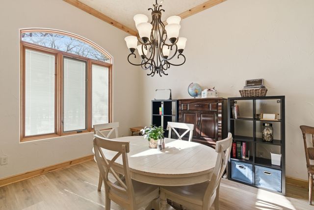 712 S Sugartree Drive, Lipan, TX 76462