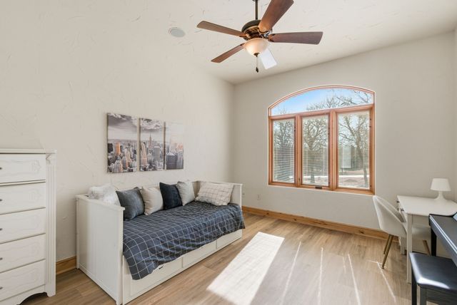 712 S Sugartree Drive, Lipan, TX 76462