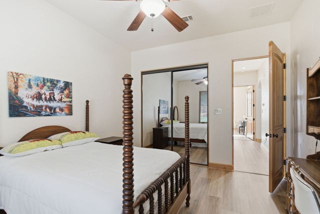 712 S Sugartree Drive, Lipan, TX 76462