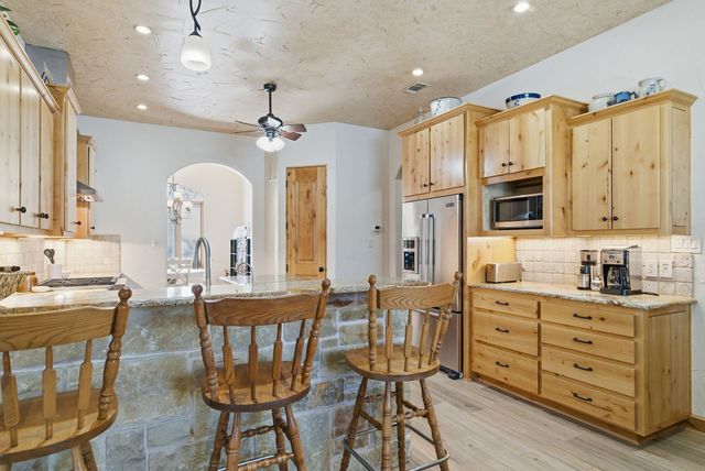 712 S Sugartree Drive, Lipan, TX 76462