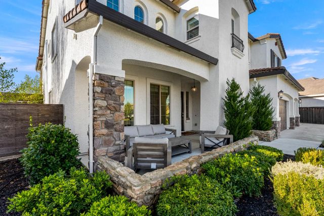 2365 Mendota Way, Roseville, CA 95747