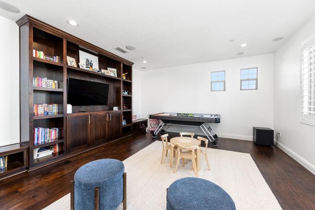 2365 Mendota Way, Roseville, CA 95747