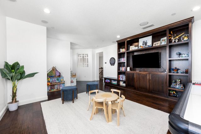 2365 Mendota Way, Roseville, CA 95747