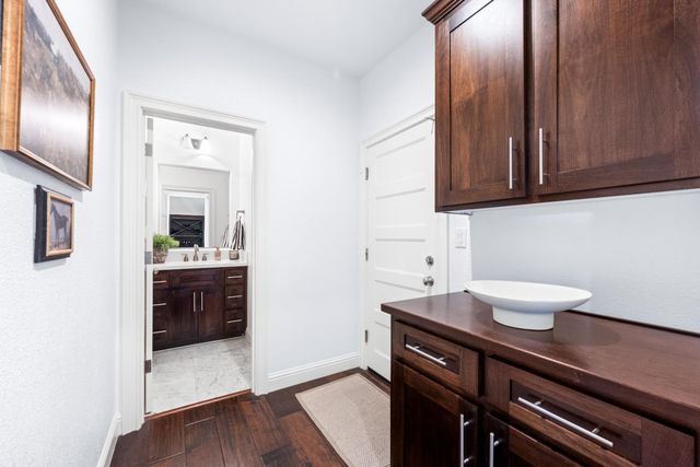 2365 Mendota Way, Roseville, CA 95747