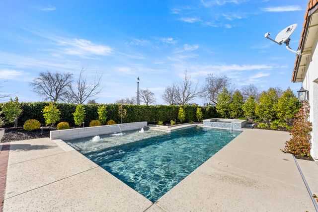 2365 Mendota Way, Roseville, CA 95747