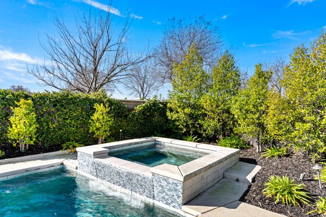 2365 Mendota Way, Roseville, CA 95747