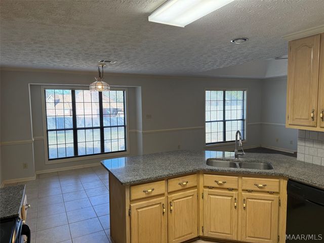 322 ABINGTON Street, Prattville, AL 36066