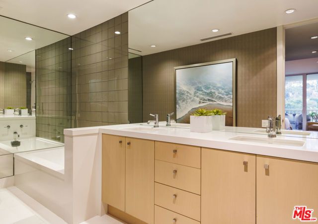 9255 Doheny Road 1003, West Hollywood, CA 90069