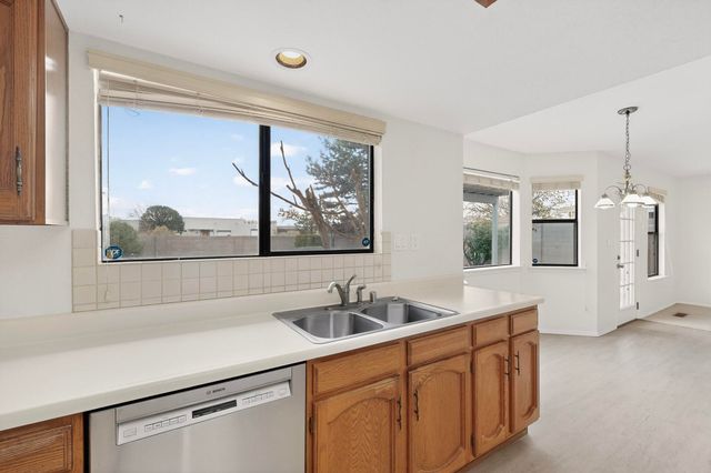 5030 Cordoniz Street NW, Albuquerque, NM 87120