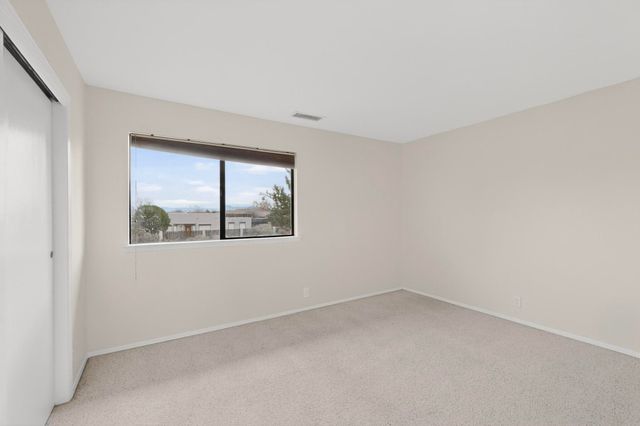 5030 Cordoniz Street NW, Albuquerque, NM 87120