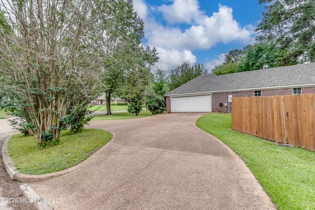 133 Oak Ridge Circle, Madison, MS 39110