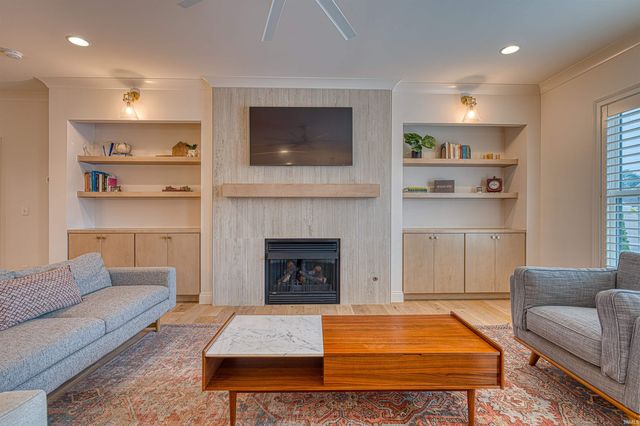 2081 Chadwick Drive, Newburgh, IN 47630