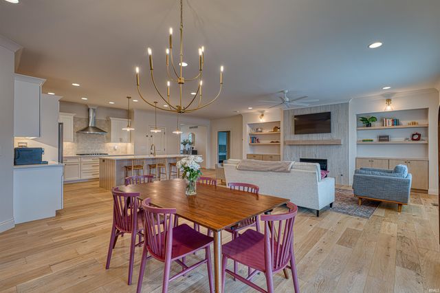 2081 Chadwick Drive, Newburgh, IN 47630