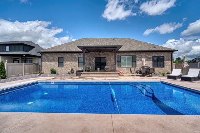 2081 Chadwick Drive, Newburgh, IN 47630