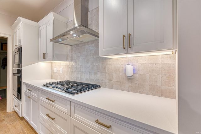 2081 Chadwick Drive, Newburgh, IN 47630