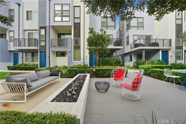 339 Placemark, Irvine, CA 92614