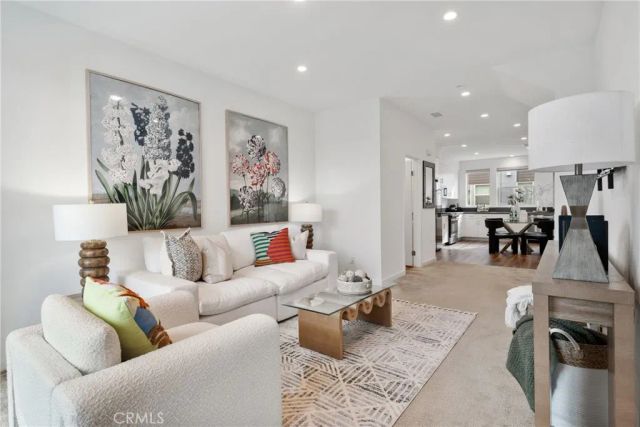 339 Placemark, Irvine, CA 92614