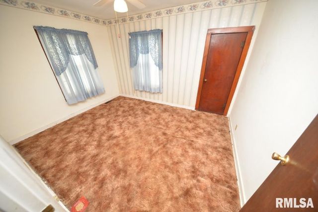 909 & 905 FAIRFIELD Road, Mt Vernon, IL 62864