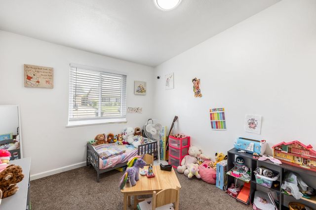 3729 Milton Way, North Highlands, CA 95660