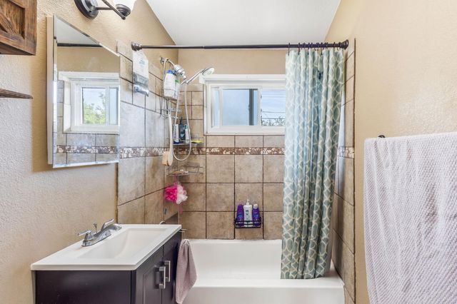 3729 Milton Way, North Highlands, CA 95660