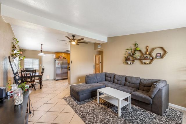 3729 Milton Way, North Highlands, CA 95660