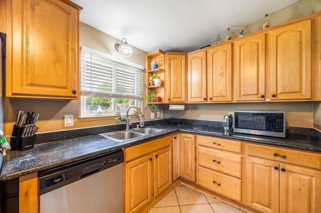 3729 Milton Way, North Highlands, CA 95660