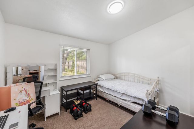 3729 Milton Way, North Highlands, CA 95660