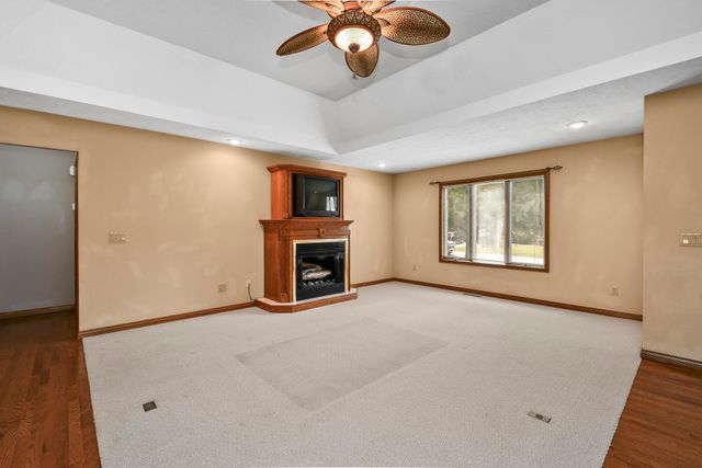 4645 E Blackthorne Lane, Springfield, MO 65809