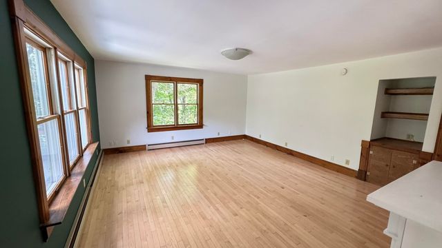 6 Crescent Street, Randolph, VT 05060