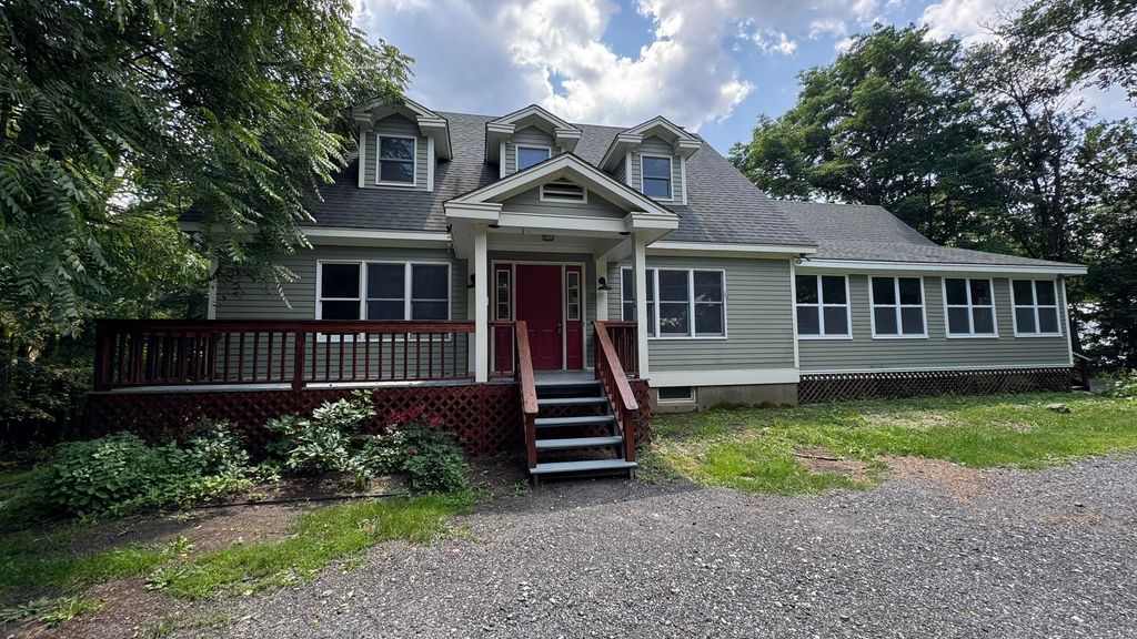 6 Crescent Street, Randolph, VT 05060