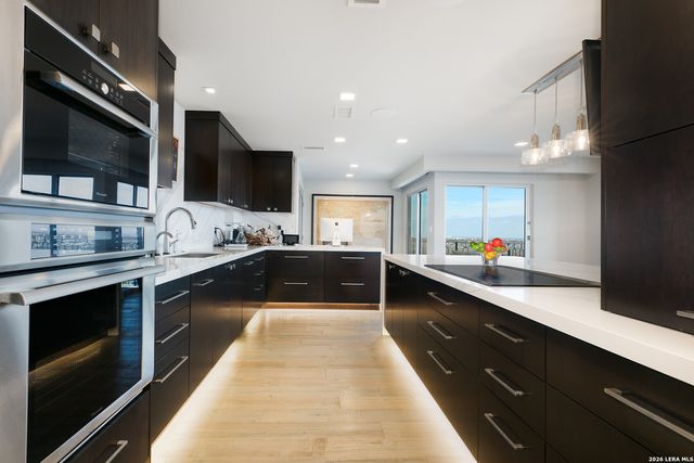 700 E Hildebrand Ave Apt 1301, San Antonio, TX 78212