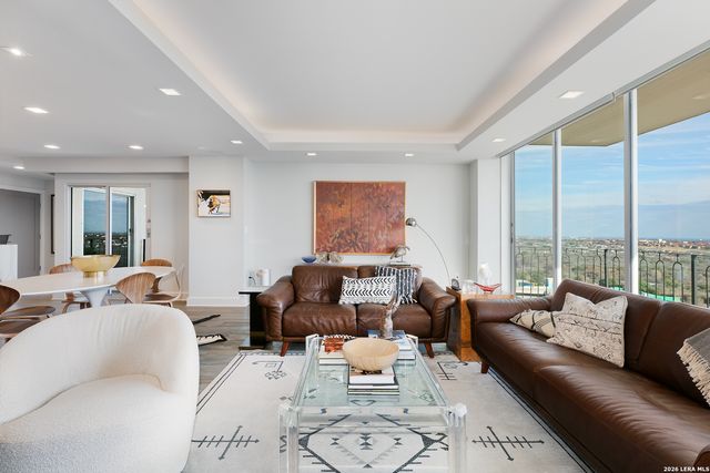 700 E Hildebrand Ave Apt 1301, San Antonio, TX 78212