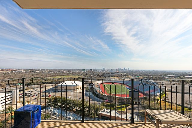 700 E Hildebrand Ave Apt 1301, San Antonio, TX 78212