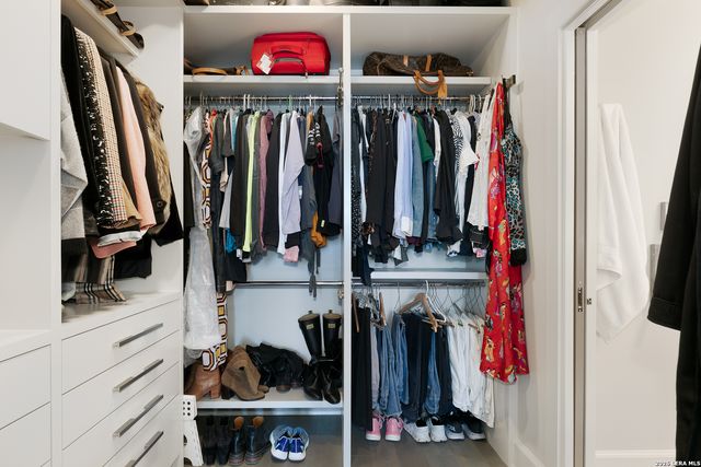 700 E Hildebrand Ave Apt 1301, San Antonio, TX 78212