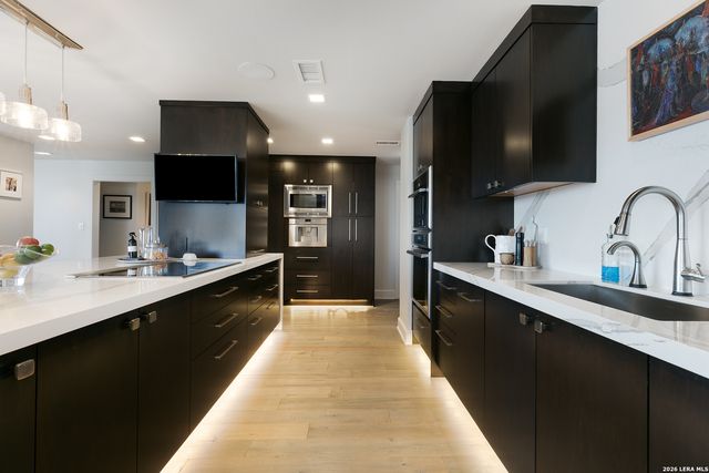 700 E Hildebrand Ave Apt 1301, San Antonio, TX 78212