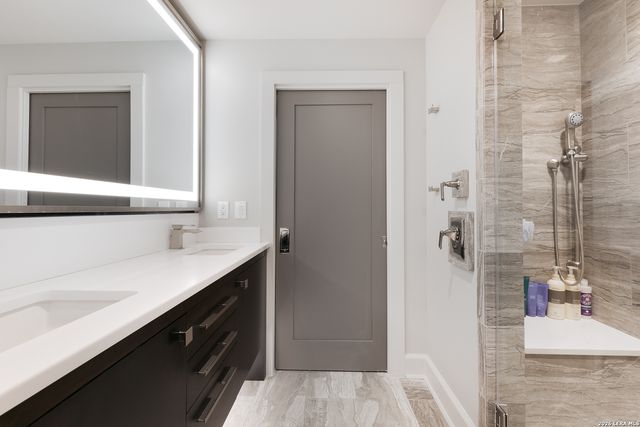 700 E Hildebrand Ave Apt 1301, San Antonio, TX 78212