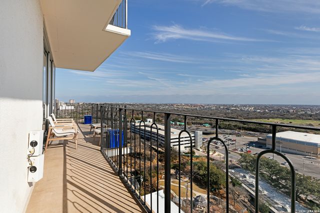 700 E Hildebrand Ave Apt 1301, San Antonio, TX 78212