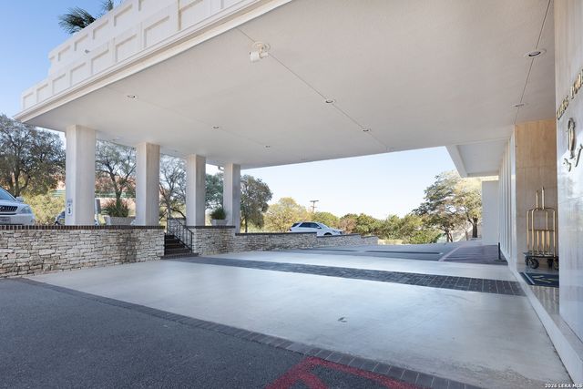 700 E Hildebrand Ave Apt 1301, San Antonio, TX 78212