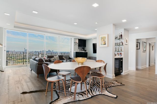 700 E Hildebrand Ave Apt 1301, San Antonio, TX 78212