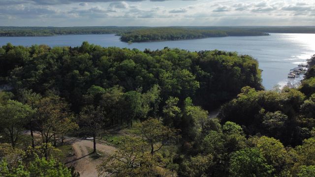 22684 Forest Lane, Hermitage, MO 65668