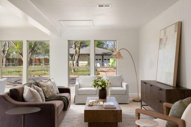 5213 Buffalo PASS, Austin, TX 78745