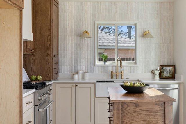 5213 Buffalo PASS, Austin, TX 78745