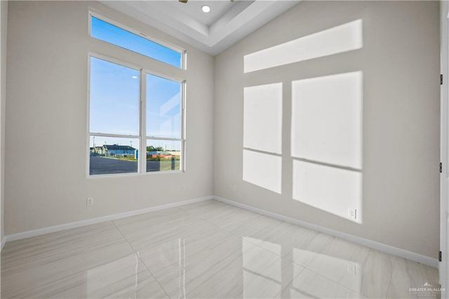 2516 Venice Avenue, Edinburg, TX 78542