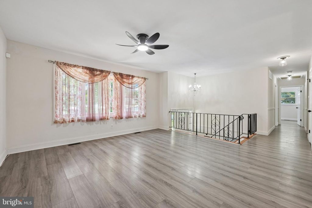 254 MILL ST, MOUNT HOLLY, NJ 08060 — photo 5