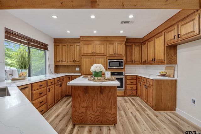 1441 Tanglewood Dr. W, Hideaway, TX 75771