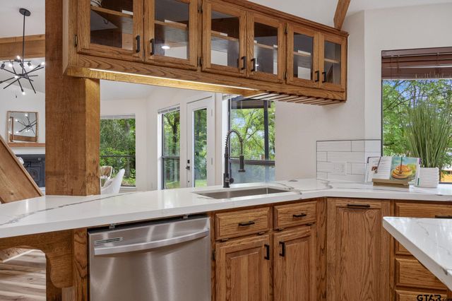 1441 Tanglewood Dr. W, Hideaway, TX 75771