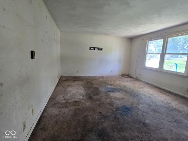 66 E Posey Street, Brazil, IN 47834