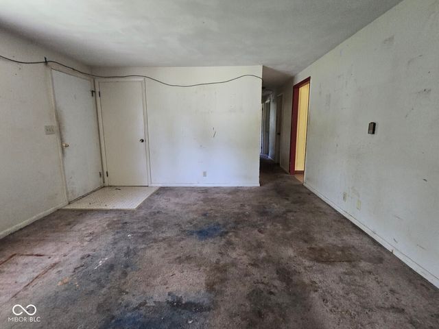 66 E Posey Street, Brazil, IN 47834