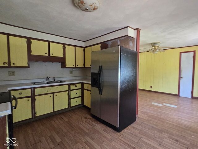 66 E Posey Street, Brazil, IN 47834