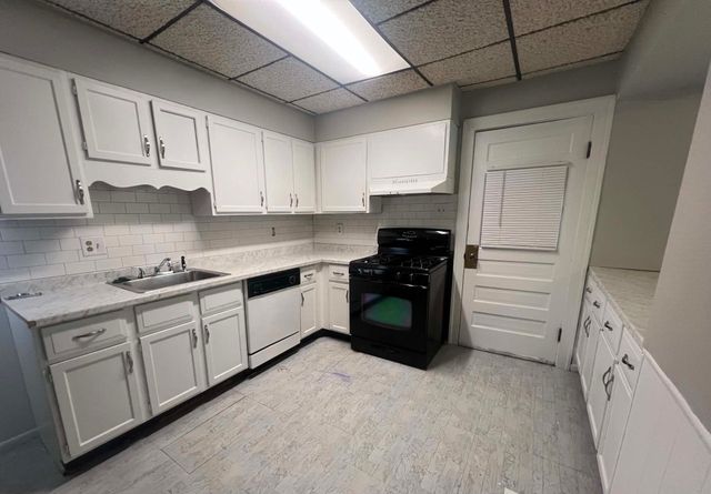 1252 W 11TH Street, Erie, PA 16502